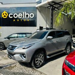 TOYOTA Hilux SW4 2.8 16V 4P SRX 4X4 7 LUGARES TURBO DIESEL AUTOM�TICO