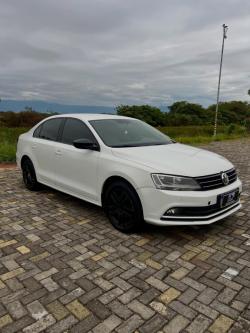 VOLKSWAGEN Jetta 2.0 4P FLEX CONFORTLINE TIPTRONIC AUTOMTICO