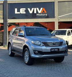 TOYOTA Hilux SW4 2.7 16V 4P SR FLEX AUTOMTICO