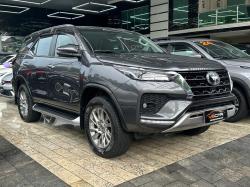 TOYOTA Hilux SW4 2.8 16V 4P SRX 4X4 7 LUGARES TURBO DIESEL AUTOMTICO