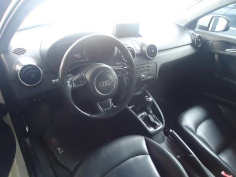 AUDI A1 1.2 16V TURBO S-TRONIC AUTOM�TICO, Foto 5