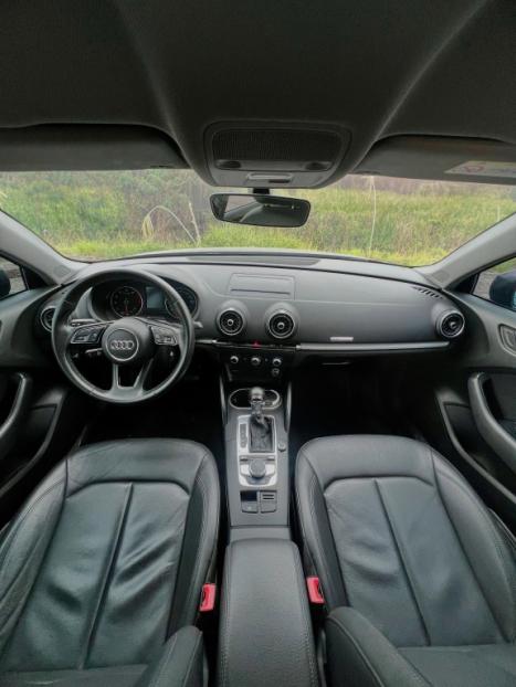 AUDI A3 1.4 16V 4P TFSI ATTRACTION S-TRONIC AUTOM�TICO, Foto 5