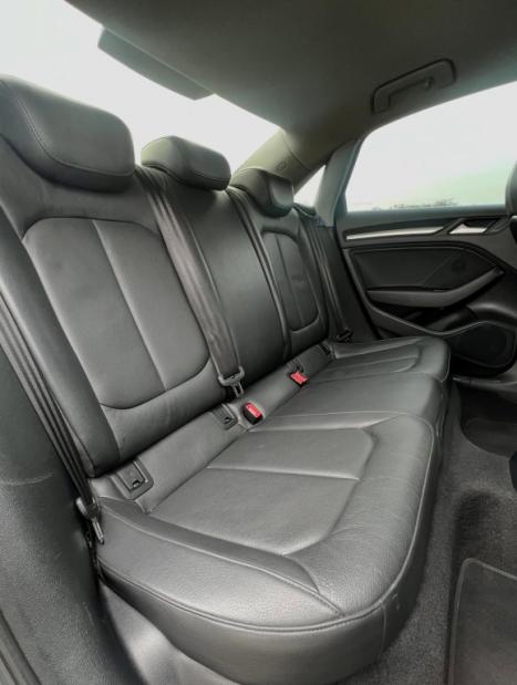 AUDI A3 1.4 16V 4P TFSI ATTRACTION S-TRONIC AUTOM�TICO, Foto 7