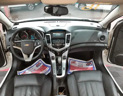 CHEVROLET Cruze Sedan 1.8 16V 4P LT ECOTEC FLEX AUTOMTICO, Foto 4