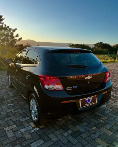 CHEVROLET Onix Hatch 1.0 4P FLEX JOY, Foto 6 CHEVROLET Onix Hatch 1.0 4P FLEX JOY, Foto 6