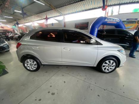 CHEVROLET Onix Hatch 1.4 4P FLEX LT, Foto 8 CHEVROLET Onix Hatch 1.4 4P FLEX LT, Foto 8