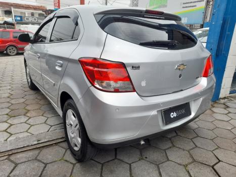 CHEVROLET Onix Hatch 1.0 4P FLEX LT, Foto 7 CHEVROLET Onix Hatch 1.0 4P FLEX LT, Foto 7