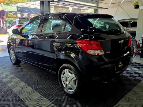 CHEVROLET Onix Hatch 1.0 4P FLEX JOY, Foto 4