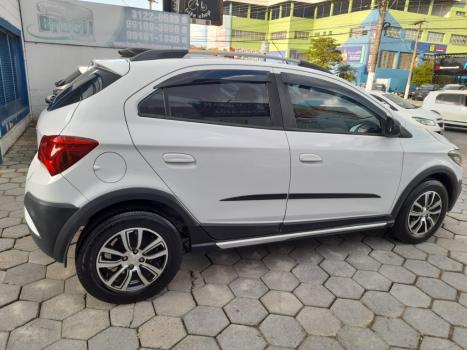 CHEVROLET Onix Hatch 1.4 4P FLEX ACTIV AUTOM�TICO, Foto 6