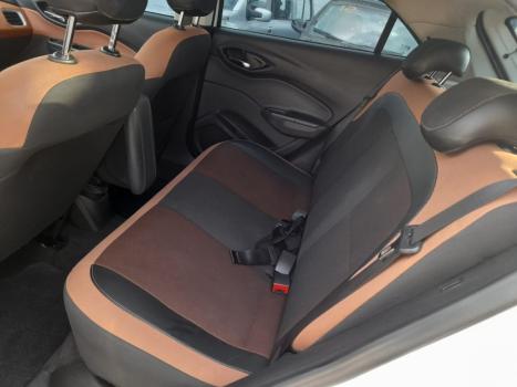 CHEVROLET Onix Hatch 1.4 4P FLEX ACTIV AUTOM�TICO, Foto 10