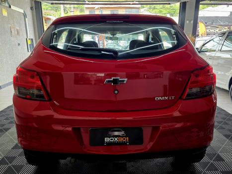 CHEVROLET Onix Hatch 1.4 4P FLEX LT, Foto 8