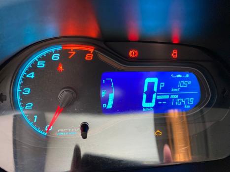 CHEVROLET Onix Hatch 1.4 4P FLEX ACTIV AUTOM�TICO, Foto 3