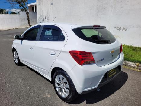 CHEVROLET Onix Hatch 1.4 4P FLEX LT, Foto 6