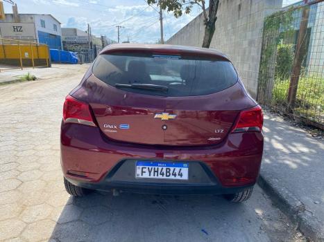 CHEVROLET Onix Hatch 1.4 4P FLEX LTZ AUTOM�TICO, Foto 3