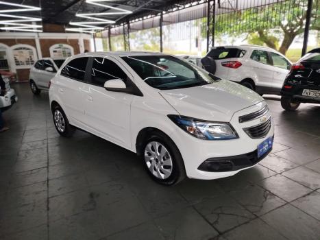 CHEVROLET Onix Hatch 1.4 4P FLEX LT, Foto 5