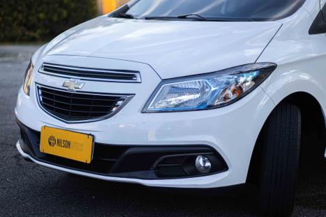 CHEVROLET Onix Hatch 1.4 4P FLEX LTZ, Foto 4