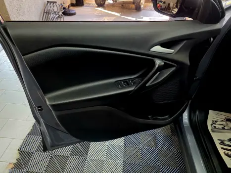 CHEVROLET Tracker 1.0 12V 4P FLEX TURBO LT AUTOM�TICO, Foto 8