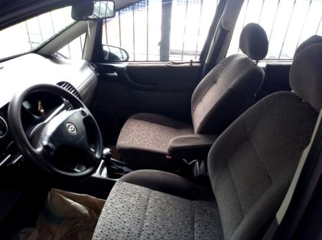 CHEVROLET Zafira 2.0 4P FLEX EXPRESSION 7 LUGARES AUTOMÁTICO, Foto 2