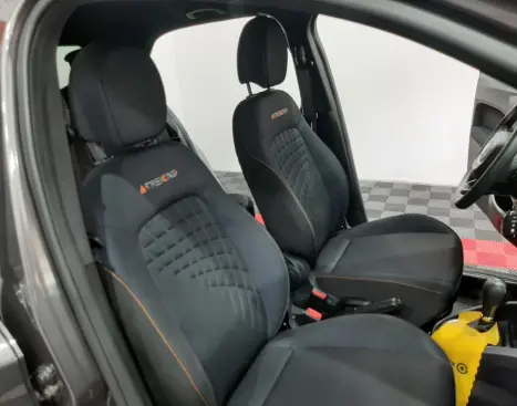 FIAT Argo 1.3 4P FLEX FIREFLY TREKKING AUTOMTICO CVT, Foto 10