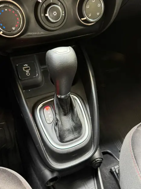 FIAT Argo 1.8 4P FLEX E.TORQ HGT AUTOM�TICO, Foto 10
