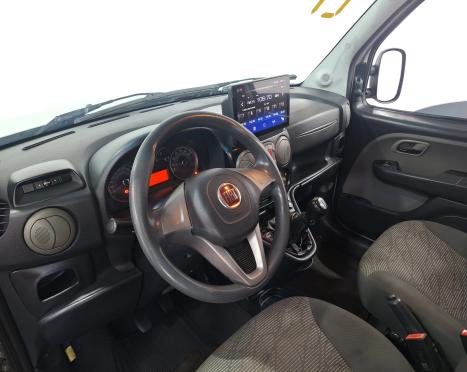 FIAT Doblo 1.8 16V 4P FLEX ESSENCE 7 LUGARES, Foto 2