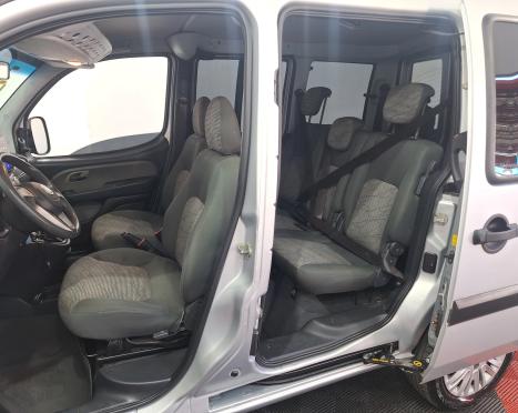 FIAT Doblo 1.8 16V 4P FLEX ESSENCE 7 LUGARES, Foto 3