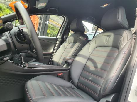 FIAT Fastback 1.3 16V 4P FLEX ABARTH TURBO 270 AUTOM�TICO, Foto 9