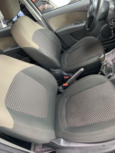 FIAT Grand Siena 1.6 16V 4P ESSENCE FLEX, Foto 7