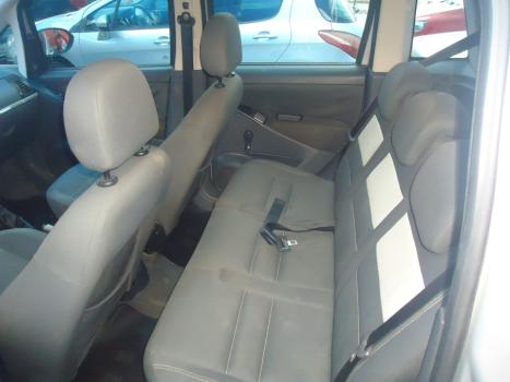 FIAT Idea 1.4 4P ATTRACTIVE FLEX, Foto 4 FIAT Idea 1.4 4P ATTRACTIVE FLEX, Foto 4