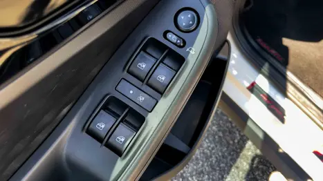 FIAT Pulse 1.3 16V 4P FLEX TURBO 270 ABARTH AT6 AUTOM�TICO, Foto 9