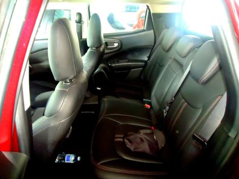 FIAT Toro 1.8 16V 4P FLEX FREEDOM AUTOM�TICO, Foto 4