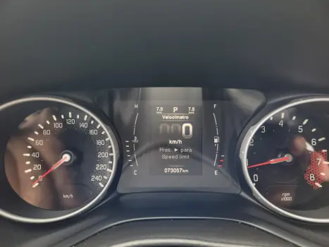 FIAT Toro 1.8 16V 4P FLEX FREEDOM AUTOM�TICO, Foto 10