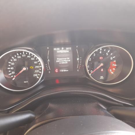 FIAT Toro 1.8 16V 4P FLEX FREEDOM AUTOM�TICO, Foto 19