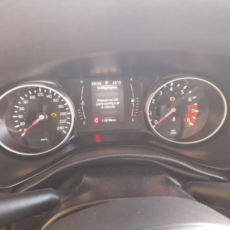 FIAT Toro 1.8 16V 4P FLEX FREEDOM AUTOM�TICO, Foto 19