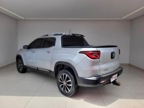 FIAT Toro 2.0 16V 4P VOLCANO 4WD TURBO DIESEL AUTOMÁTICO, Foto 4