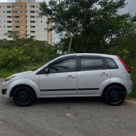 FORD Fiesta Hatch 1.0 4P FLEX, Foto 2