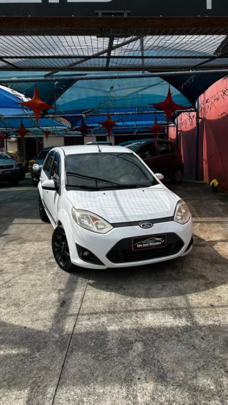 FORD Fiesta Hatch 1.0 4P, Foto 2