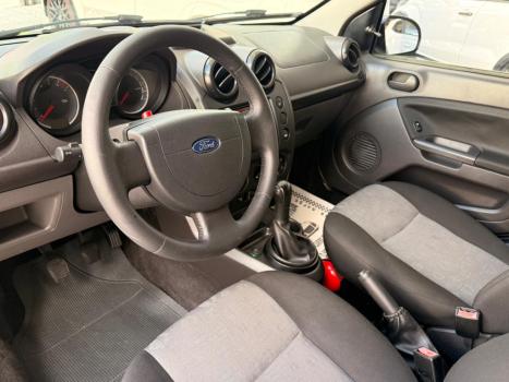FORD Fiesta Hatch 1.0, Foto 5