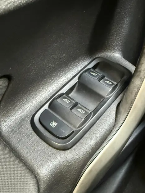 FORD Fiesta Hatch 1.6 16V 4P SE FLEX, Foto 9