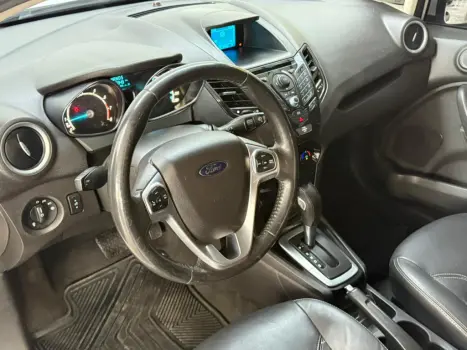FORD Fiesta Sedan 1.6 4P FLEX TITANIUM POWERSHIFT AUTOM�TICO, Foto 4