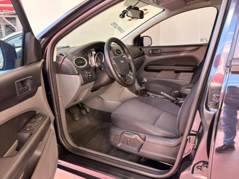 FORD Focus Hatch 1.6 4P, Foto 6