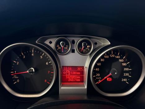 FORD Focus Hatch 1.6 4P, Foto 8