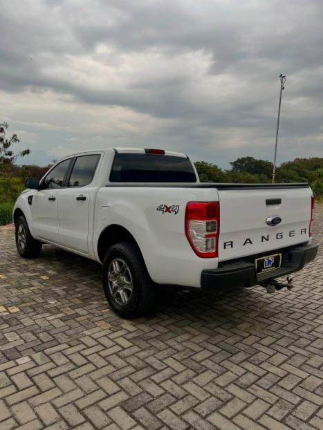 FORD Ranger 2.2 16V XLS DIESEL CABINE DUPLA, Foto 6