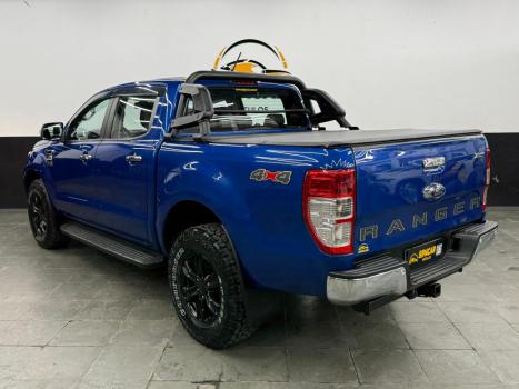 FORD Ranger 3.2 20V XLT 4X4 CABINE DUPLA TURBO DIESEL AUTOMTICO, Foto 4