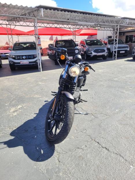 HARLEY DAVIDSON Sportster XL 883 IRON, Foto 2