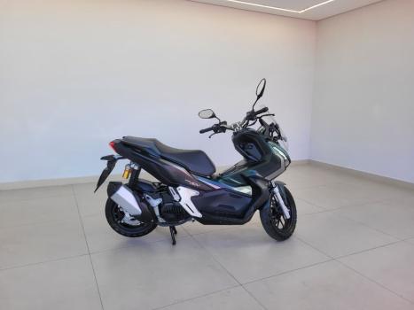 HONDA ADV 150 ABS, Foto 2