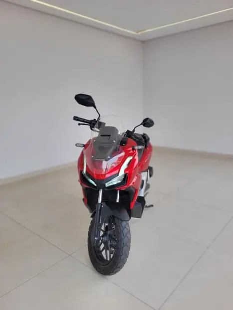 HONDA ADV 160 , Foto 2