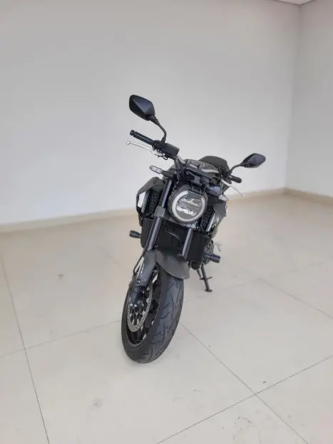 HONDA CB 650 R ABS, Foto 2