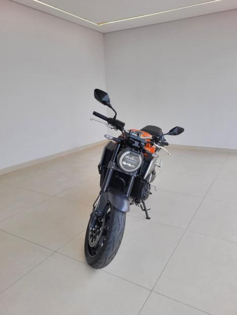 HONDA CB 650 R ABS, Foto 2