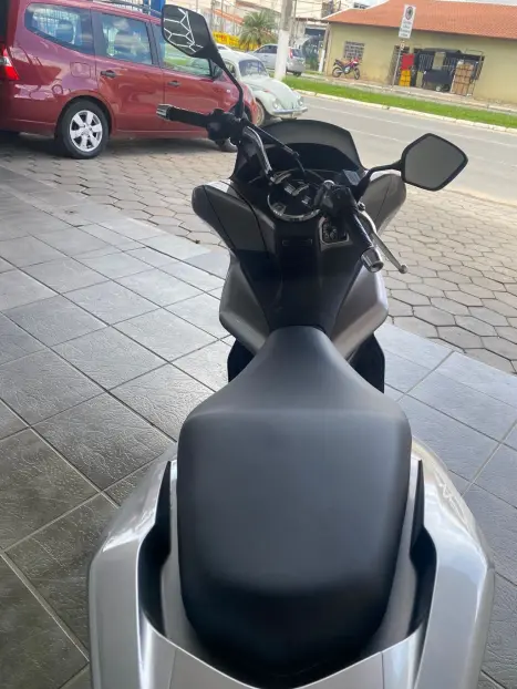 HONDA PCX 150 SPORT, Foto 3